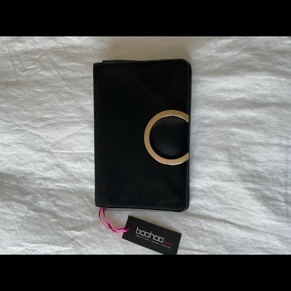 NWT. Black gold circle suedette clutch - Picture 5 of 6